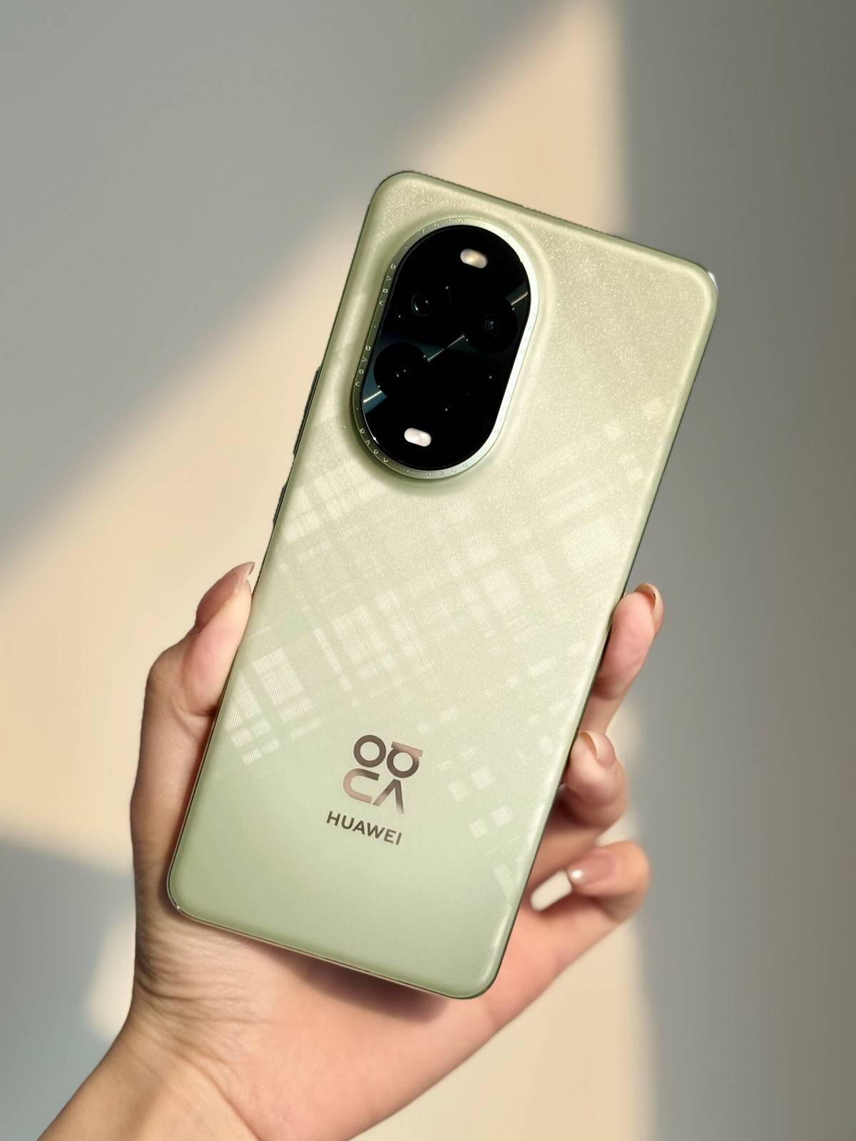 13系列和nova Flip引领情人节送礼潮流凯发K8登录入口时尚颜值“天生一对”nova(图6)